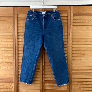 Abercrombie and Fitch “90’s Straight Ultra High Rise” in 16 SHORT